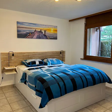 Lägenhet Cozy Aux Bains De