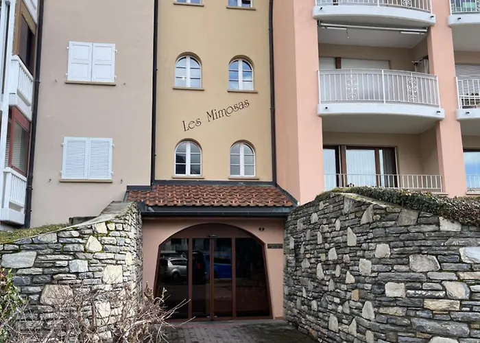 Cozy Aux Bains De 아파트